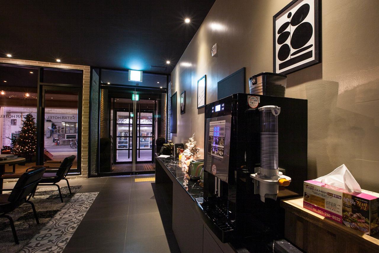 Star Hotel Busan Bagian luar foto
