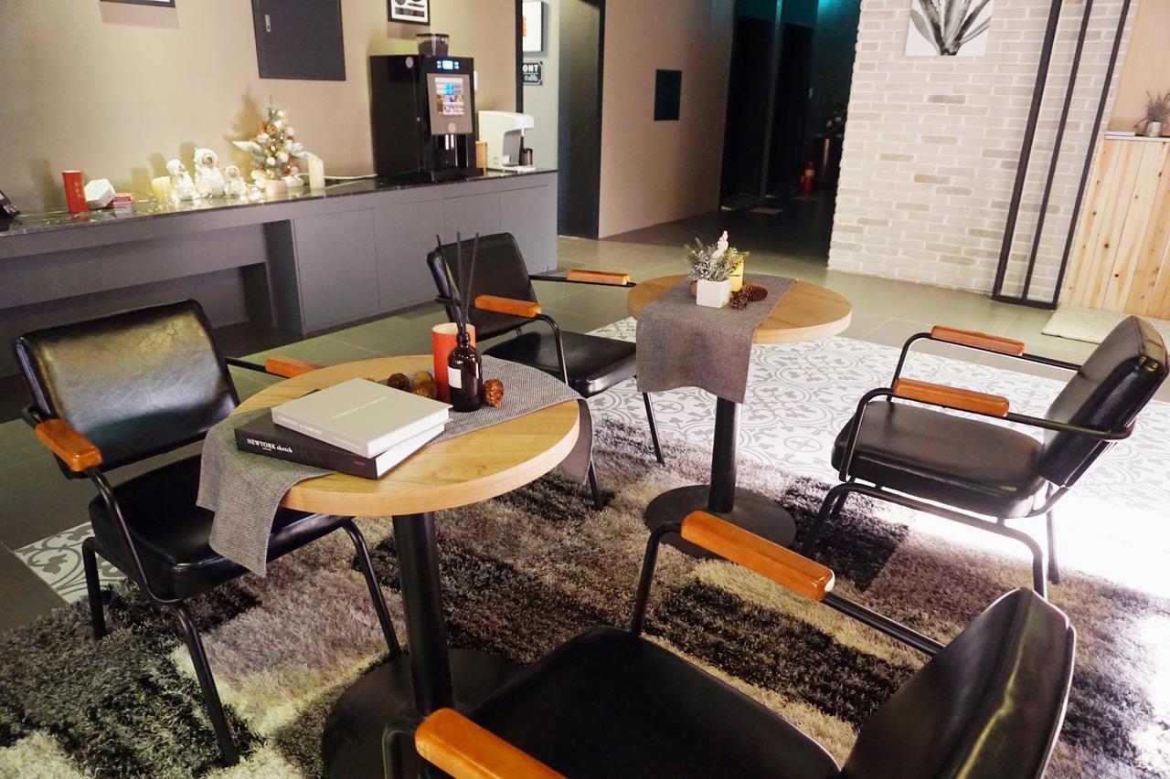 Star Hotel Busan Bagian luar foto