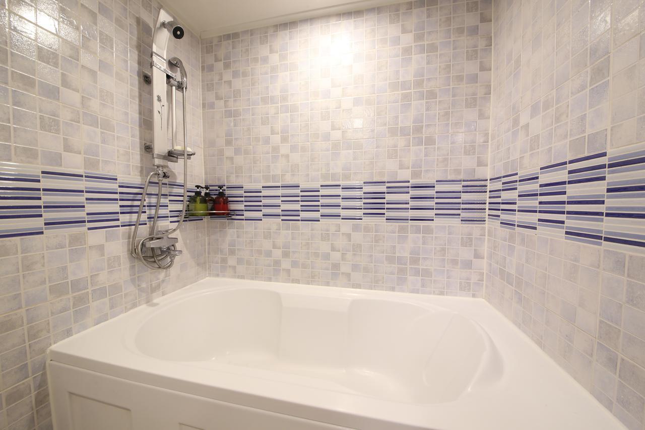 Star Hotel Busan Bagian luar foto